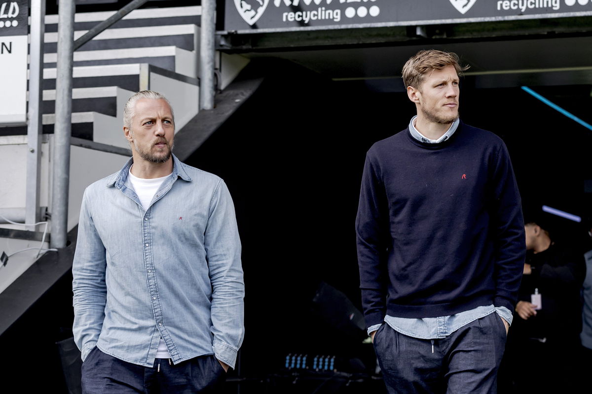 Remko Pasveer en Wout Weghorst namens Ajax bij Heracles Almelo