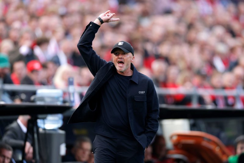 Ajax zet streep door naam Schreuder en kiest voor Spaanse koers