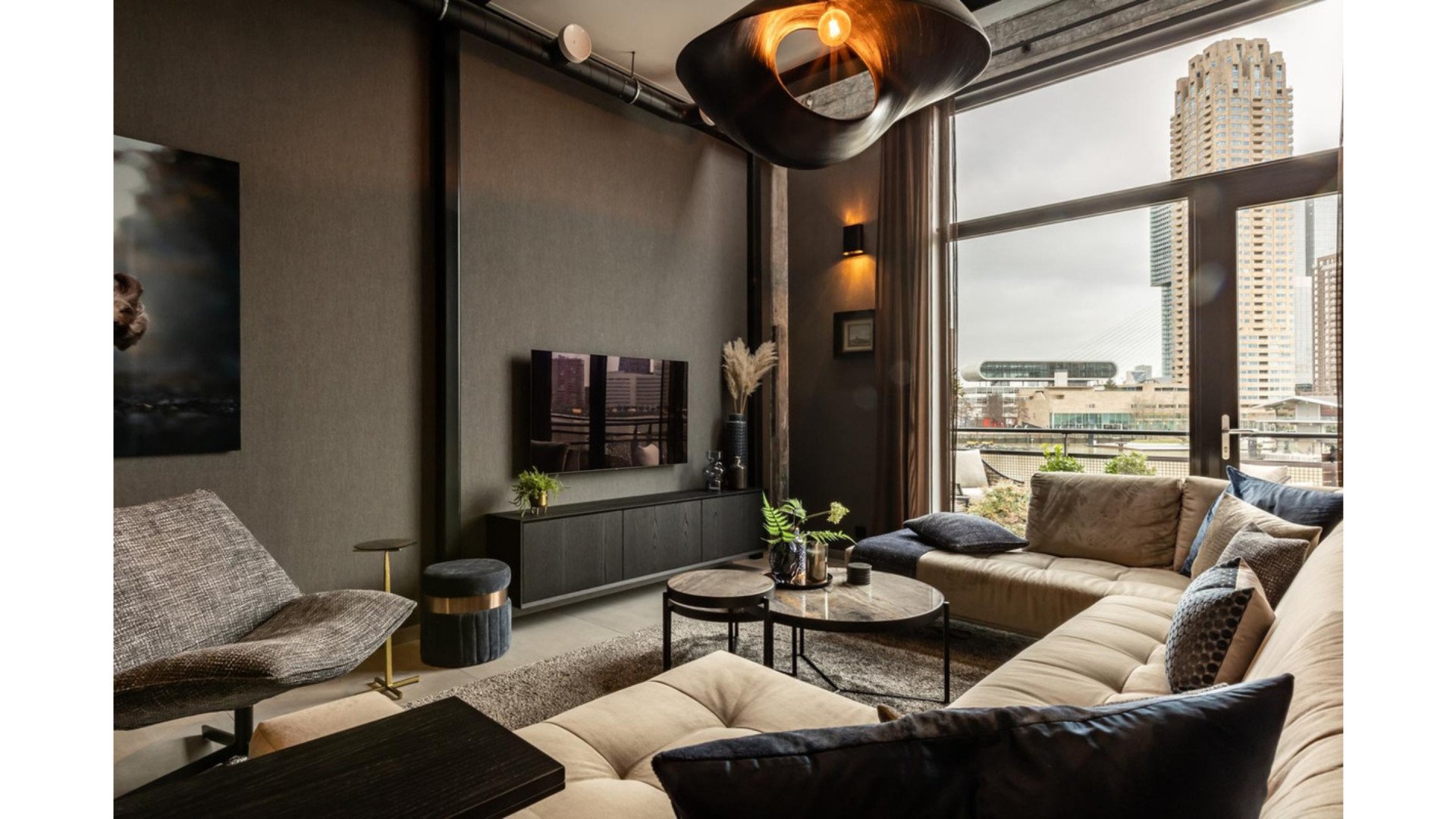 ZIEN: Jerdy schouten zet zijn Rottedamse kadewoning te huur