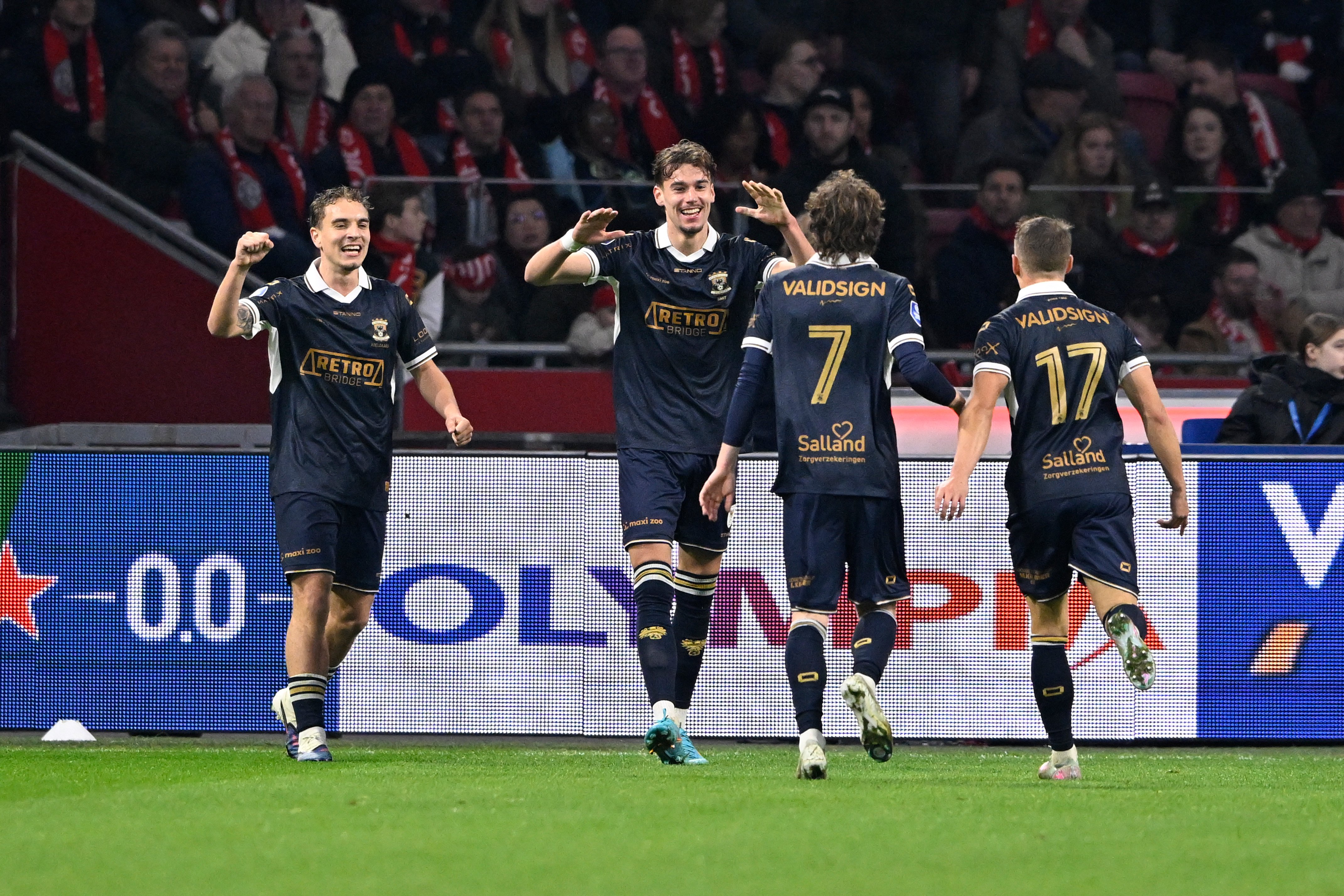 Go Ahead vecht zich terug in de wedstrijd