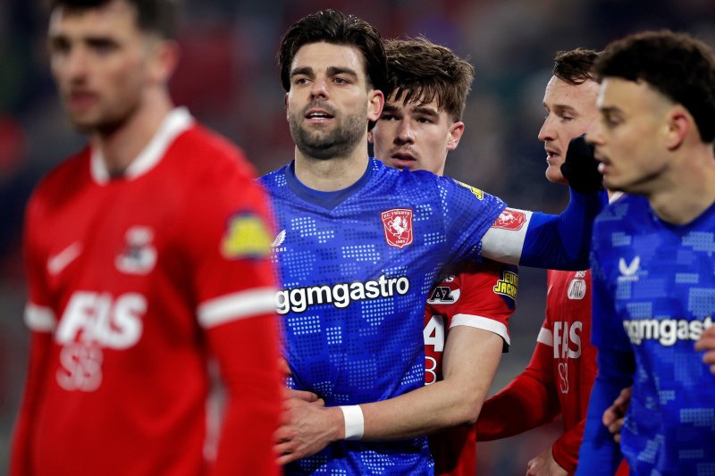 Het duel tussen AZ en FC Twente