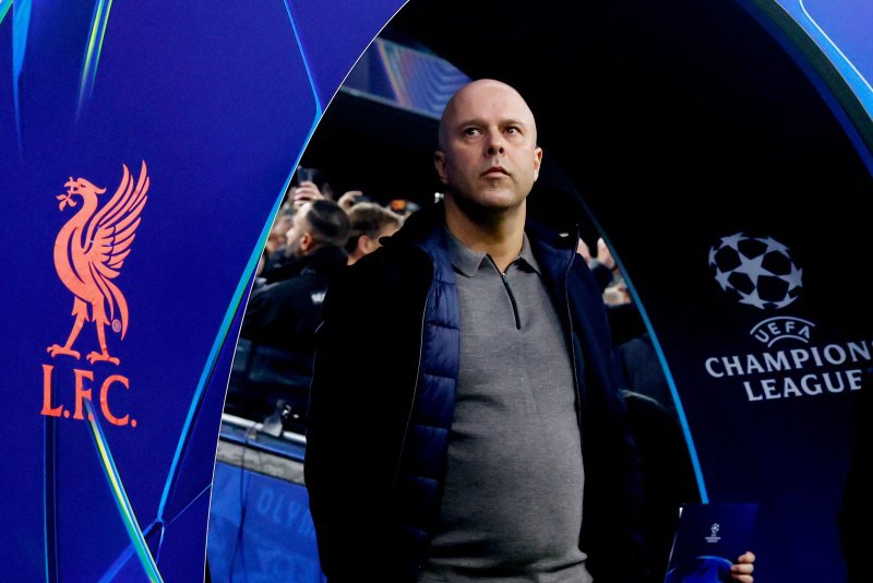 Arne Slot en Liverpool gingen met 2-0 ten onder tegen PSG