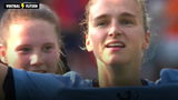 Nog geen halfuur geleden werd ze afgeschreven als ‘te oud’ en ‘te traag’… Nu is ze gewoon de koningin met 100 goals voor Oranje.