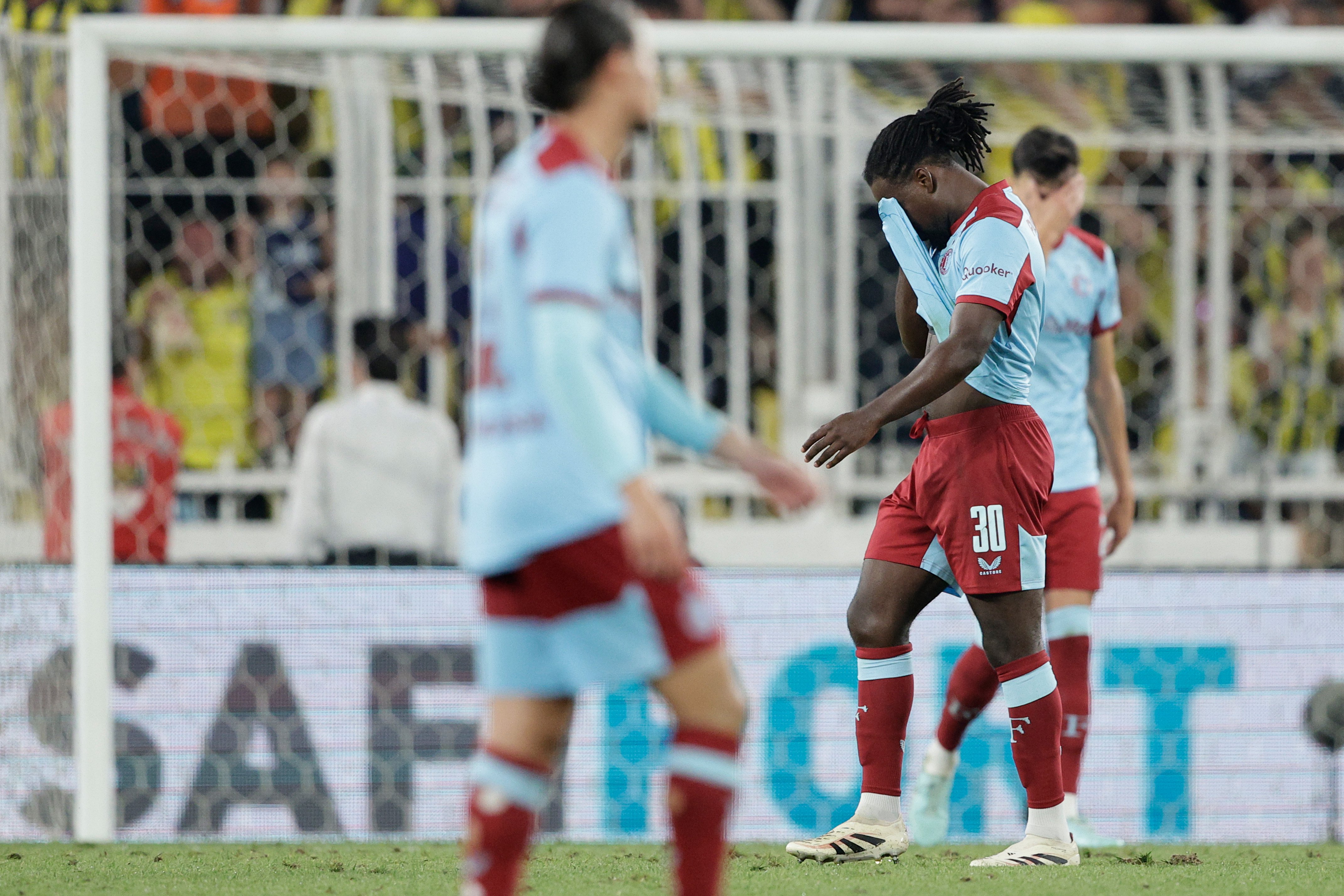 feyenoord fenerbahce lotomba