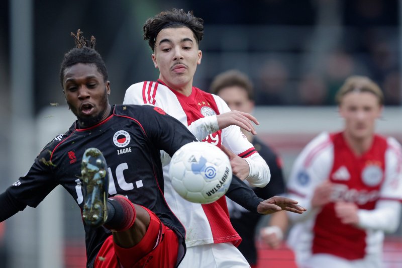 Arthur Zagre in duel. 