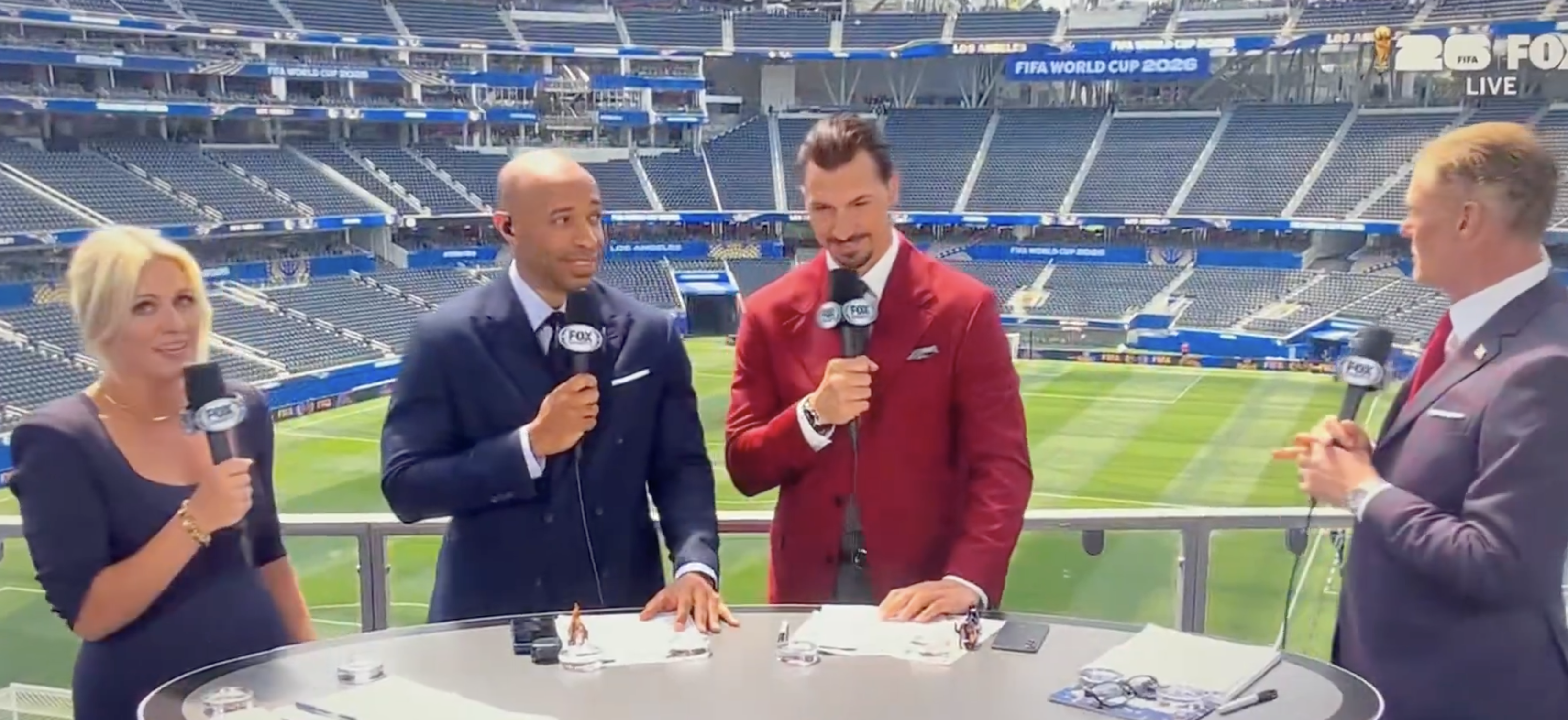 Fox Sports-analisten Zlatan Ibrahimovic, Thierry Henry en Alexi Lalas tijdens de opvallende uitzending die voor verbaasde reacties zorgde.