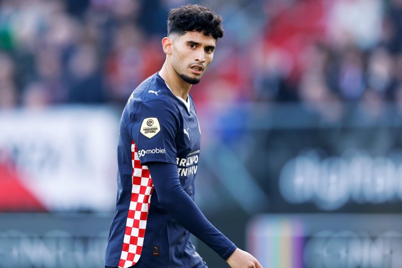 PSV-fans lachen na 1-1: Top wedstrijd van de Amerikanen Pepi en Dest