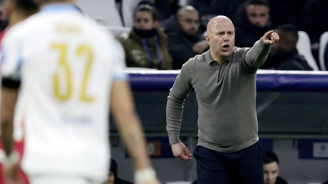 Waarom Cruijff bij Ajax uitkomt bij Slot als ideale trainer