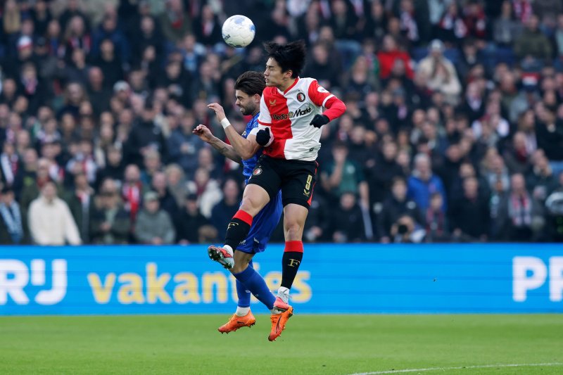 Feyenoord in eigen stadion weggetikt, zonder Ueda stonden ze middelmoot