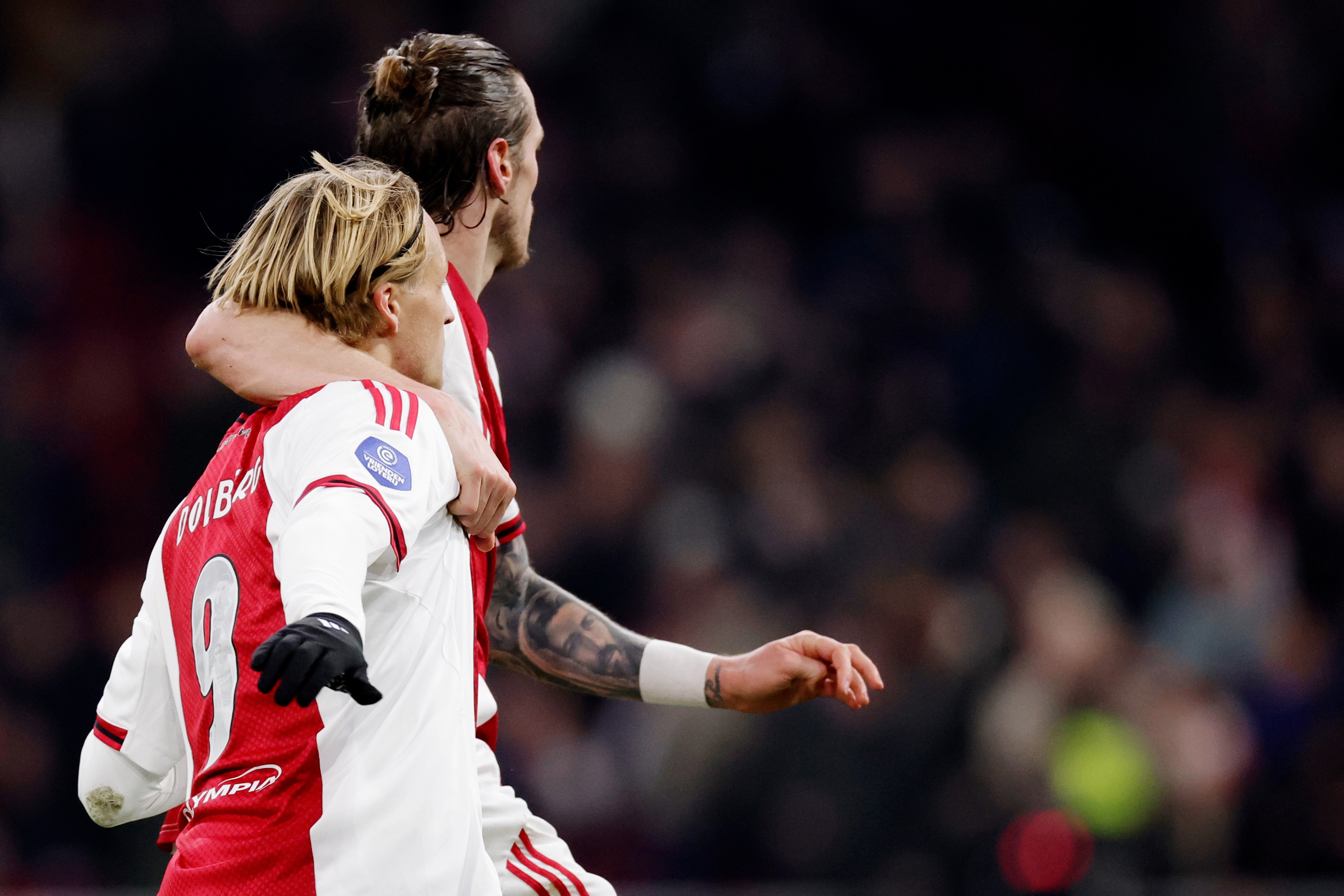 Dolberg of Weghorst? Ajax-fans zijn het eens na CL-treffen