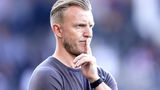 Dirk Kuijt in zijn trainersoutfit tijdens zijn vorige klus bij Beerschot. De oud-Feyenoorder zou eigenlijk een sabbatical nemen, maar kiest nu tóch voor een nieuwe uitdaging bij FC Dordrecht.