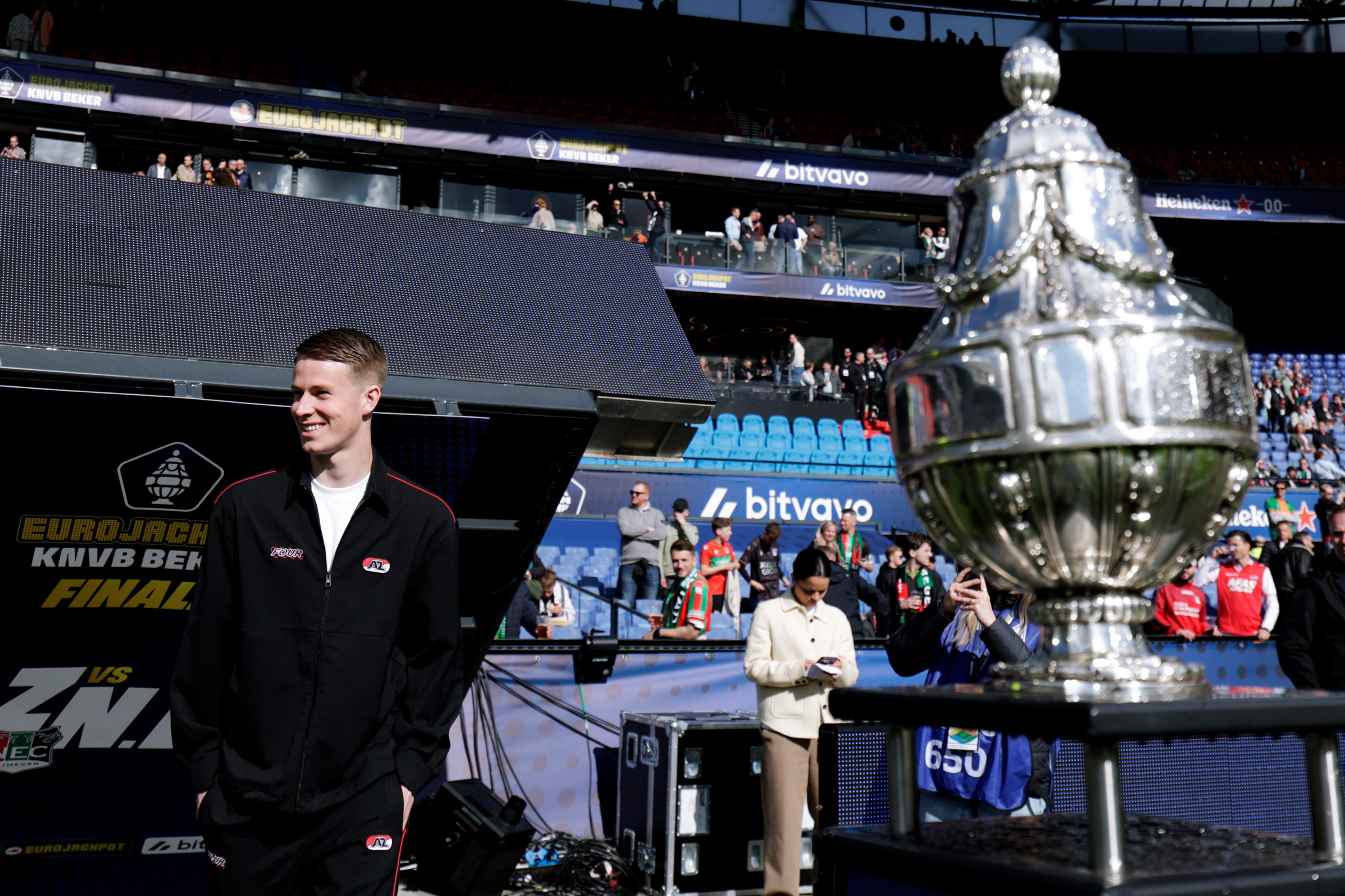 LIVE: bekerfinale AZ - NEC van start, Cillessen onder de lat