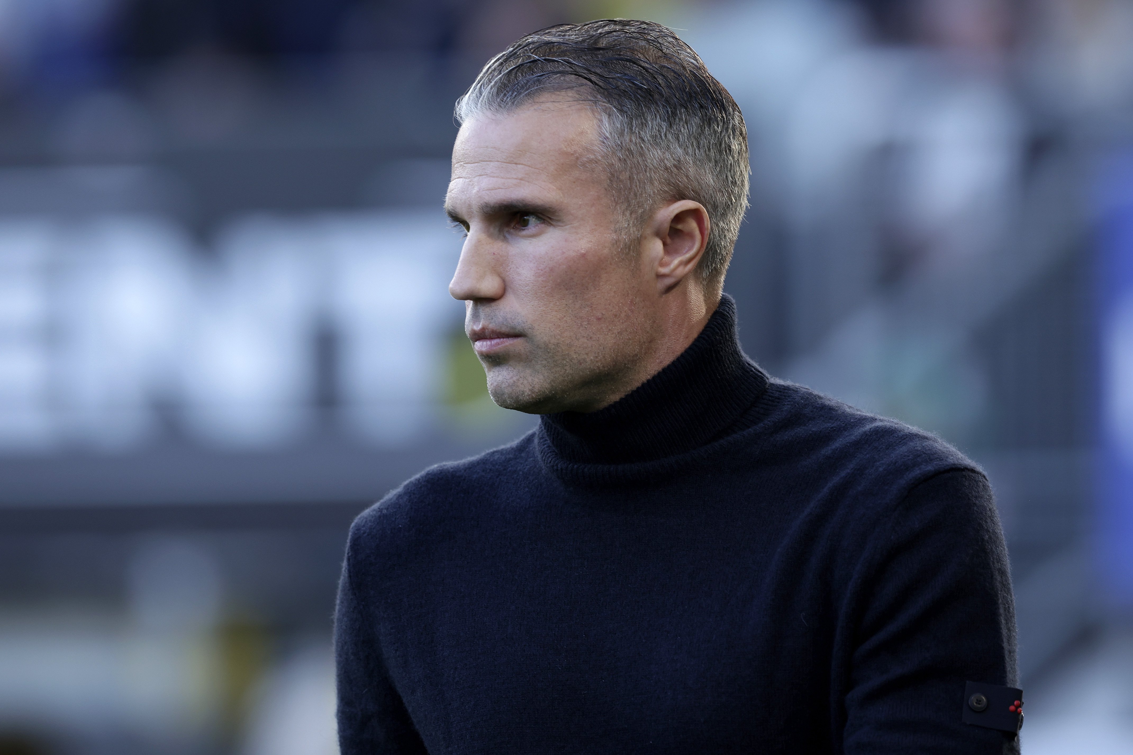 Van Persie begint steeds meer steun te verliezen bij de Feyenoord-achterban