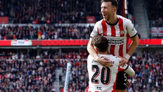 Perisic laat zien waarom PSV geen cadeaus uitdeelt