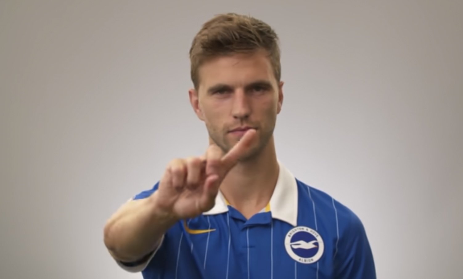 Joël Veltman speler van Brighton, waar hij deze zomer transfervrij kan vertrekken richting Ajax of PSV.