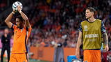 Mossou raakt kern van Oranje-discussie met kritiek op Weghorst