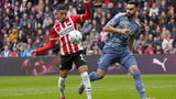 PSV vs. Ajax: Dit is het enorme waardeverschil tussen de selecties