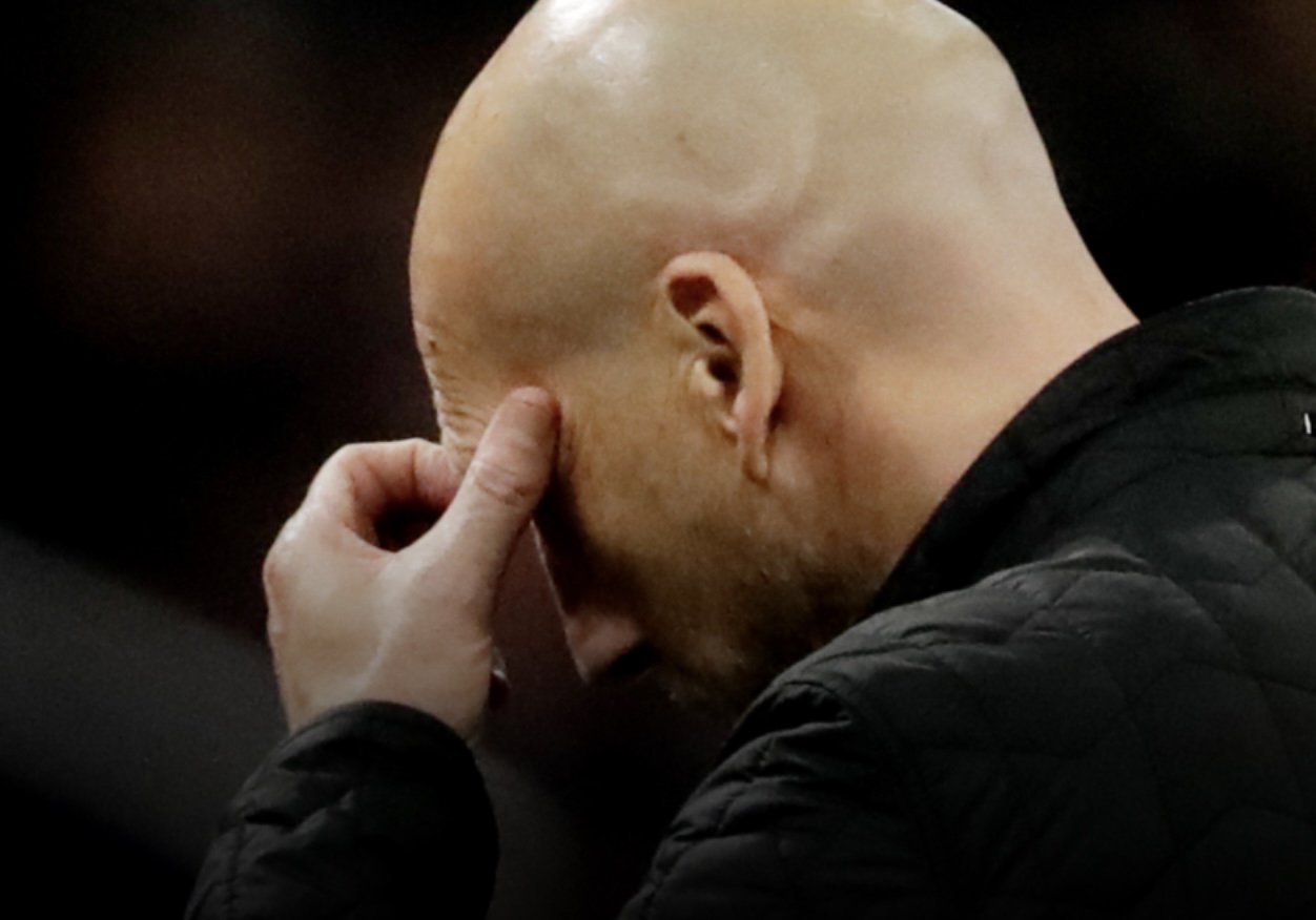 Jaap Stam tijdens een interview bij BNNVARA. De oud-verdediger spreekt open over zijn gevoel bij Ajax en sluit een terugkeer als trainer niet volledig uit.