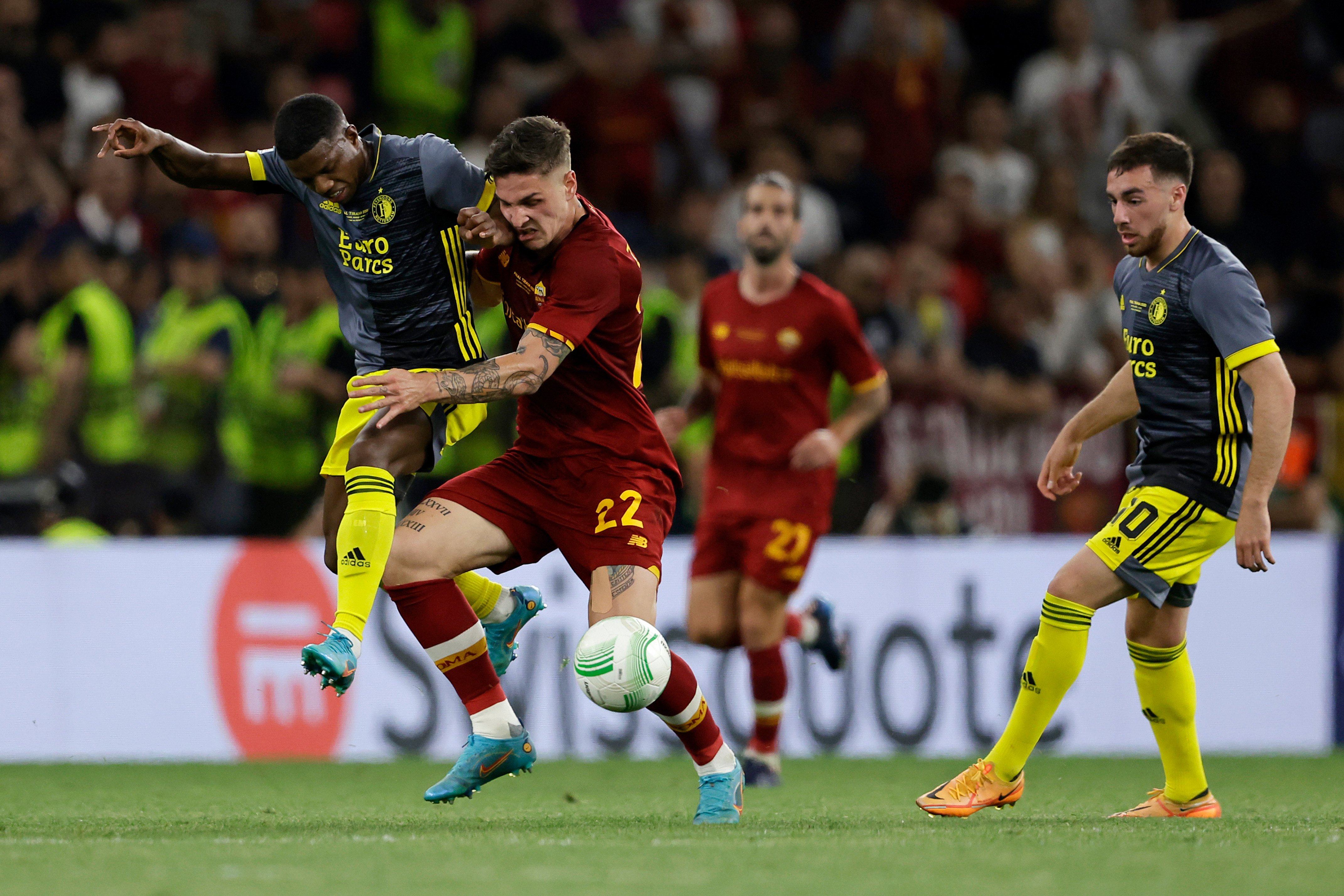 Tyrell Malacia van Feyenoord, Nicolò Zaniolo van AS Roma, Orkun Kökçu van Feyenoord