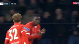 Yorbe Vertessen doet het: PSV snel en fraai op voorsprong tegen FC Twente