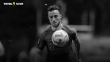 Een zwart-wit eerbetoon aan Diogo Jota, die met Portugal twee keer de Nations League won.