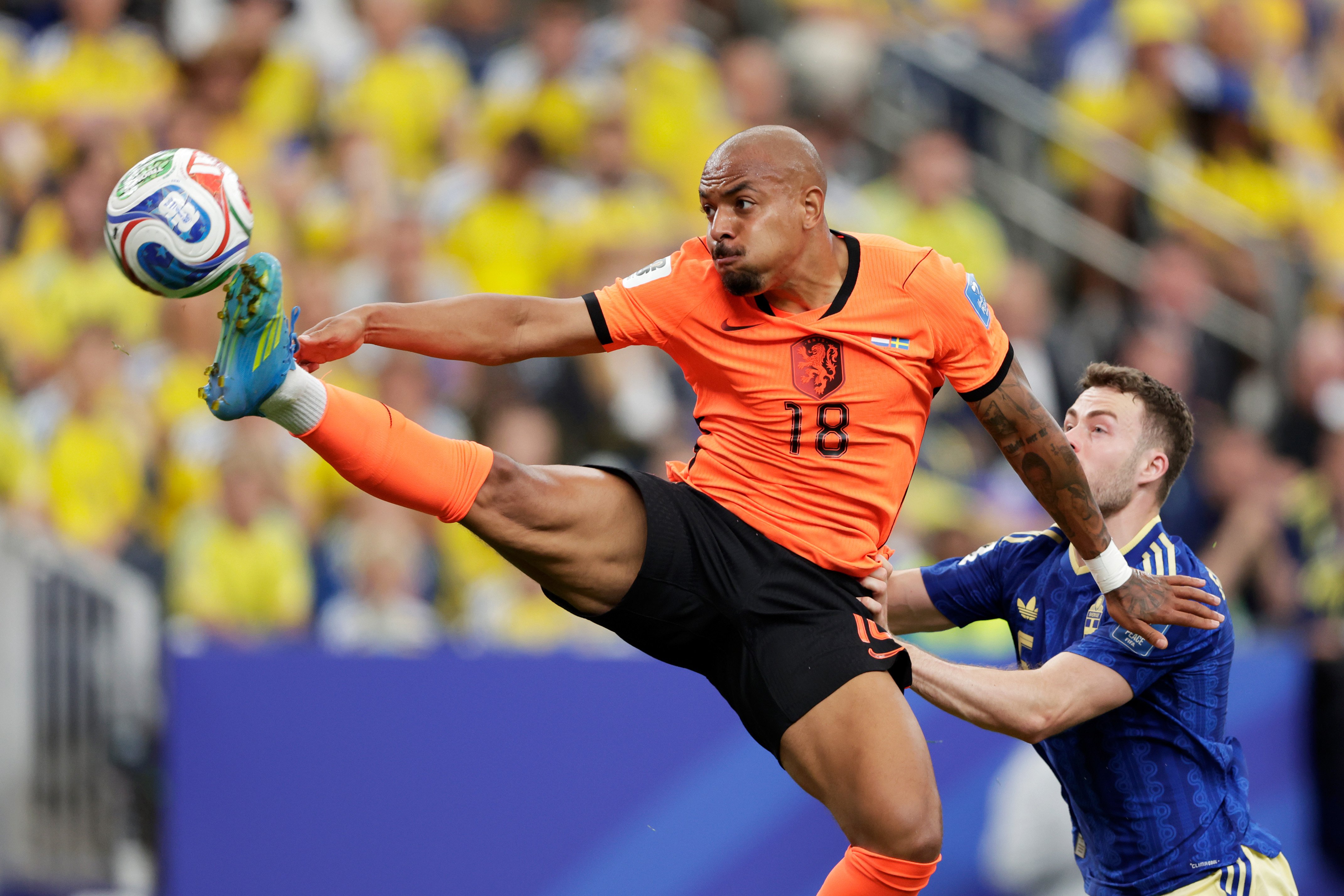Oranje-supporters zien groot verval na de drinkpauze