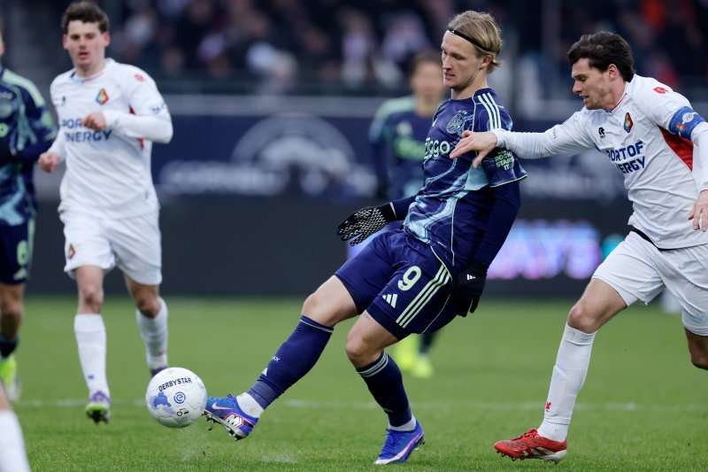 Midtjylland droomt van Dolberg, maar Ajax zit klem
