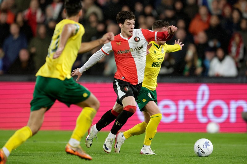 Feyenoord speler is kop van jut op X