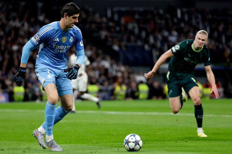 Thibaut Courtois tegenover Erling Haaland