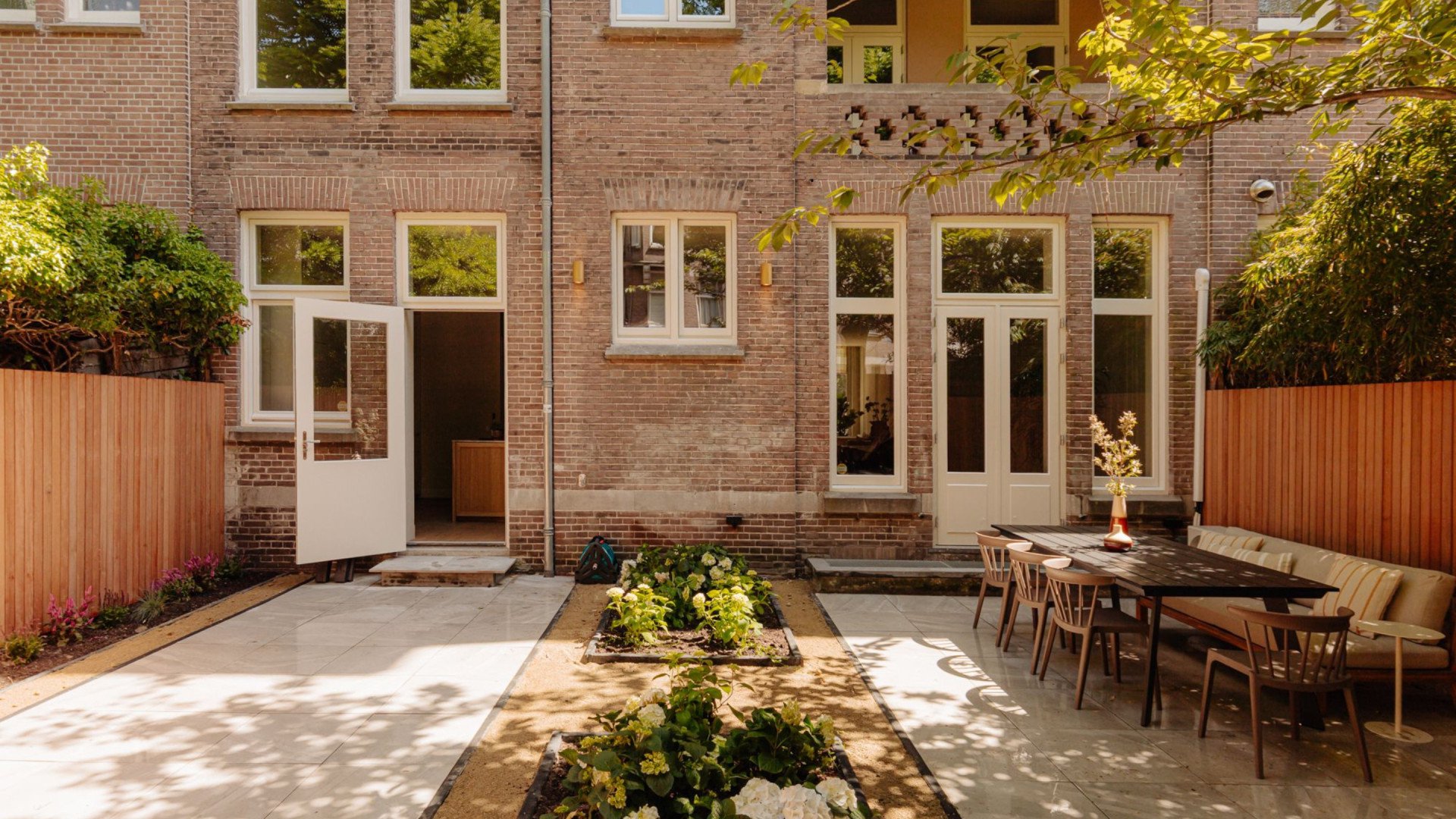 ZIEN: Deze woning kan Frank Rijkaard miljoenen winst opleveren