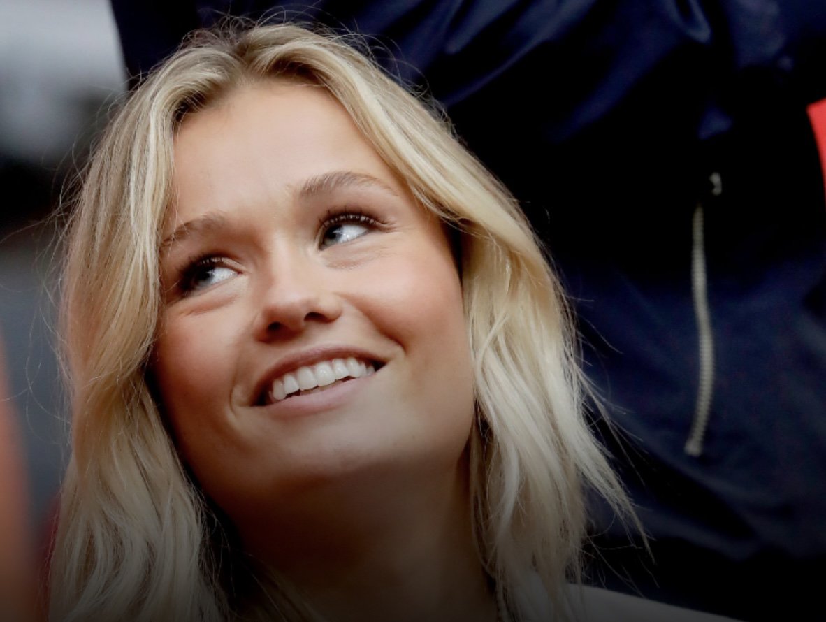 Mikky Kiemeney, succesvolle onderneemster en vriendin van Frenkie de Jong, deelt regelmatig een inkijkje in hun leven via Instagram.