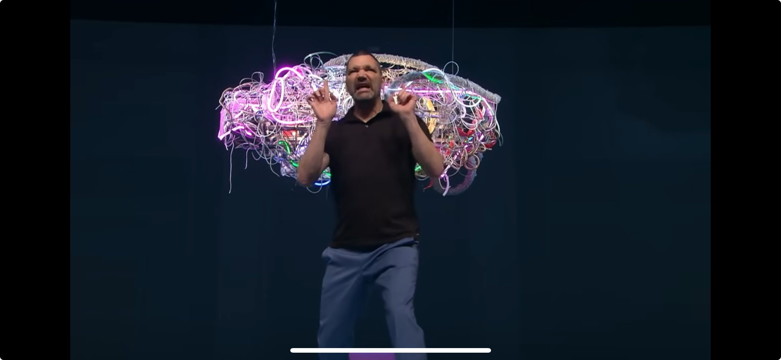 Van Ajax naar PSV: hoe clubgevoel voor deze cabaretier omsloeg