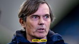 Phillip Cocu is per direct weg als trainer van Vitesse.