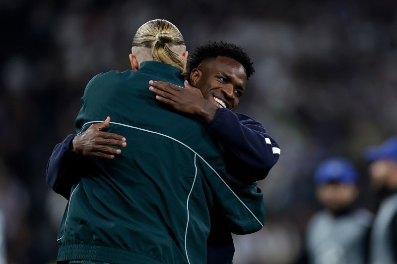 Erling Haaland en Vinicus Junior treffen elkaar alweer in het miljardenbal