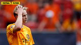 Frenkie de Jong mist misschien de eerste wedstrijd, maar Koeman houdt hem bij de selectie.