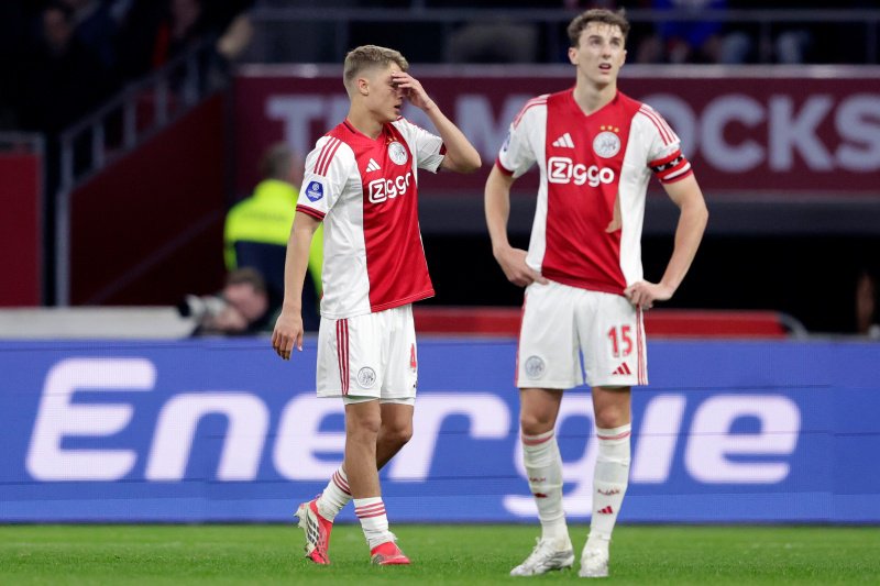 Ajax blijkt vooral na een uur een heel ander elftal
