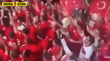 Turken nemen Dortmund over: stad kleurt compleet rood