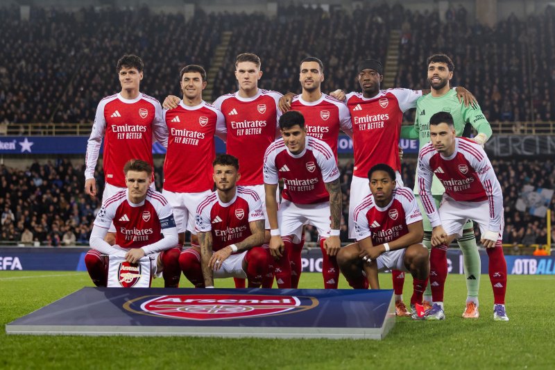 Norgaard (linksboven) voor Arsenal