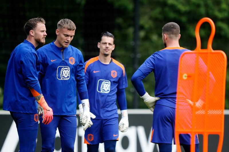 Maar drie keepers van Oranje reizen mee naar het WK 2026