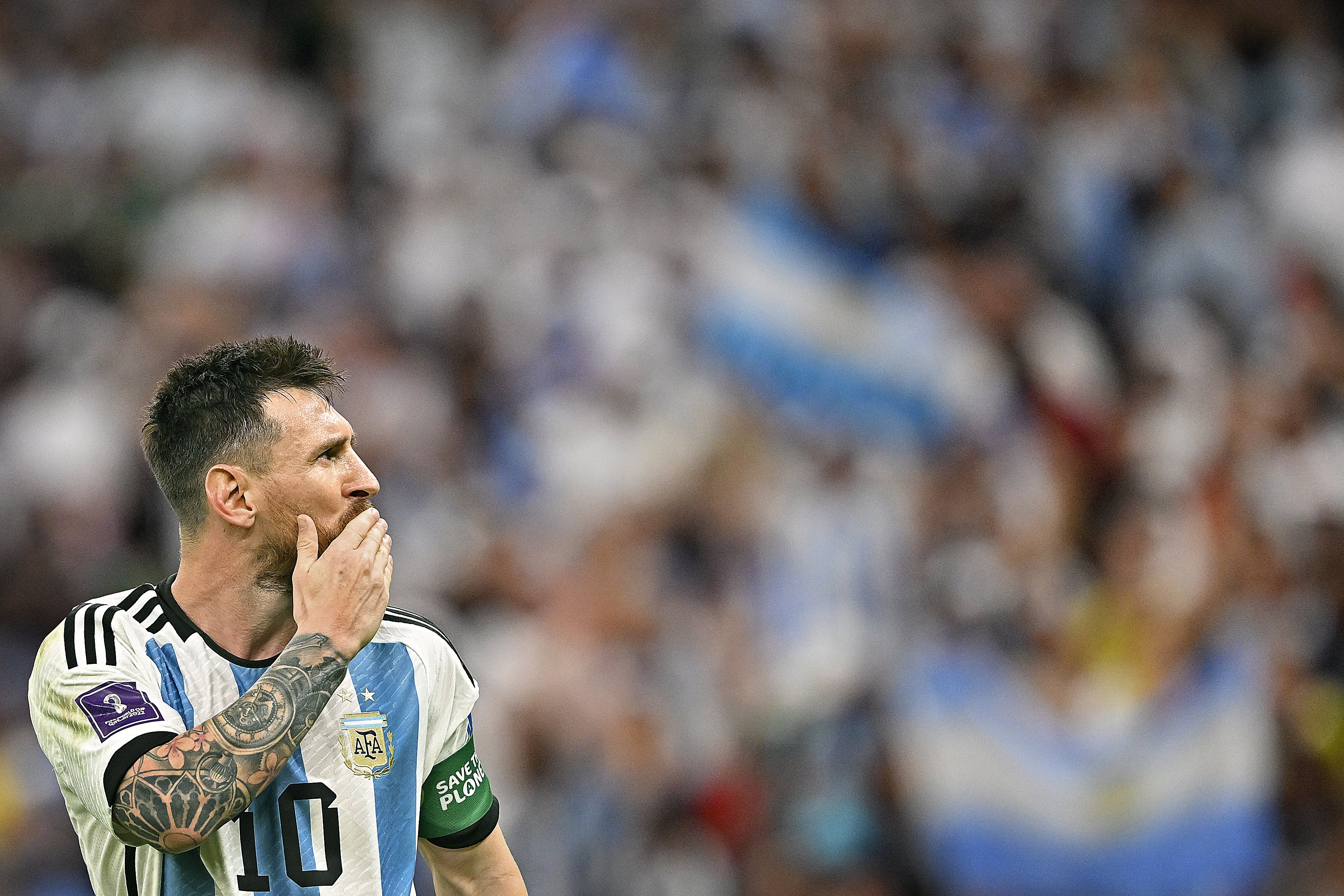 De zus van Lionel Messi is betrokken geraakt bij een ernstig ongeval in Miami. Door haar verwondingen is haar bruiloft geannuleerd.