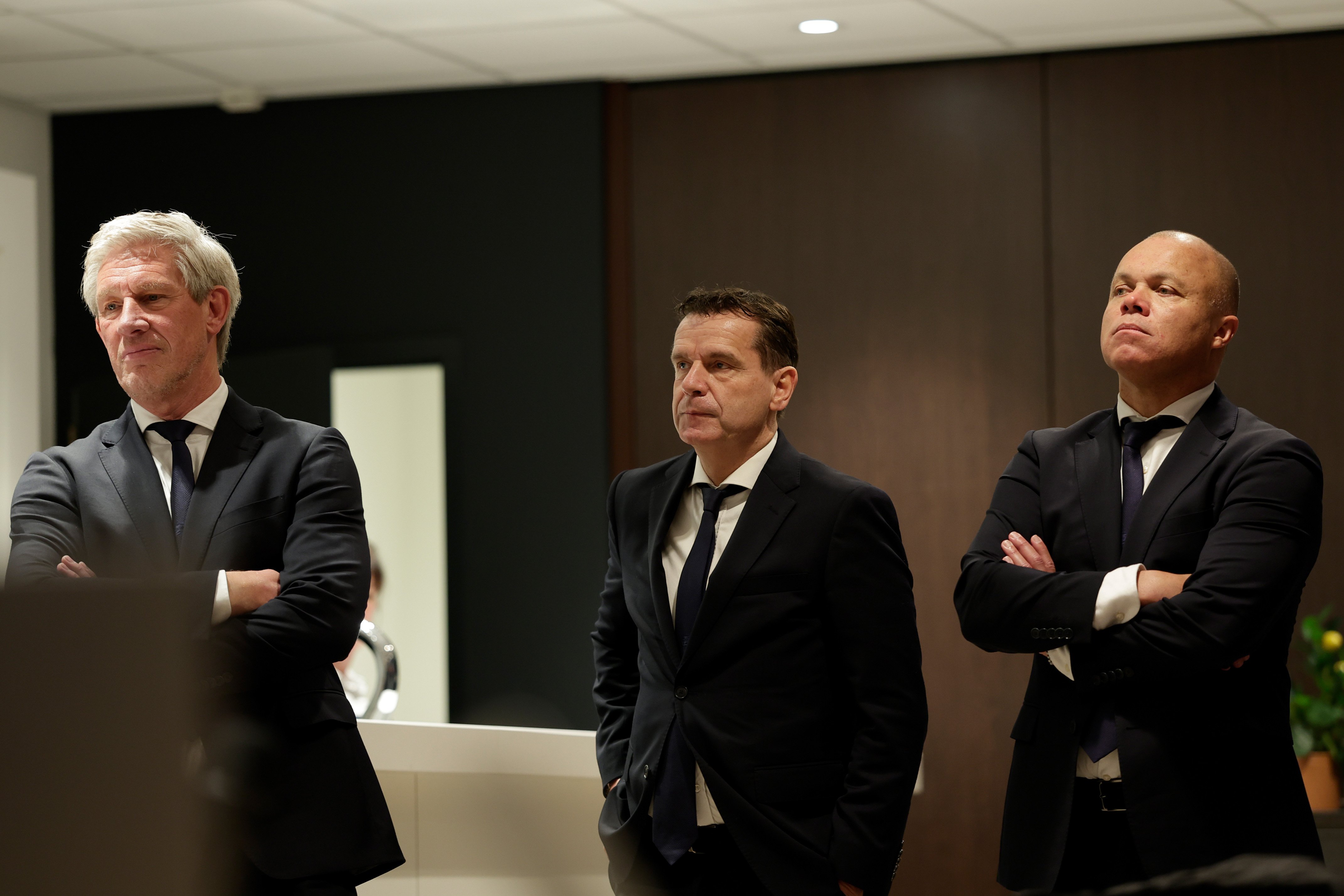 De PSV-directie kijkt al vroeg in een vroeg stadium naar mogelijke versterkingen