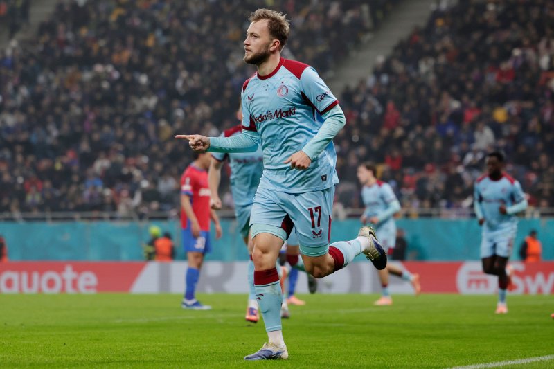 Feyenoord-spits Tengstedt imponeert Ziggo-analist: Was Bergkampiaans