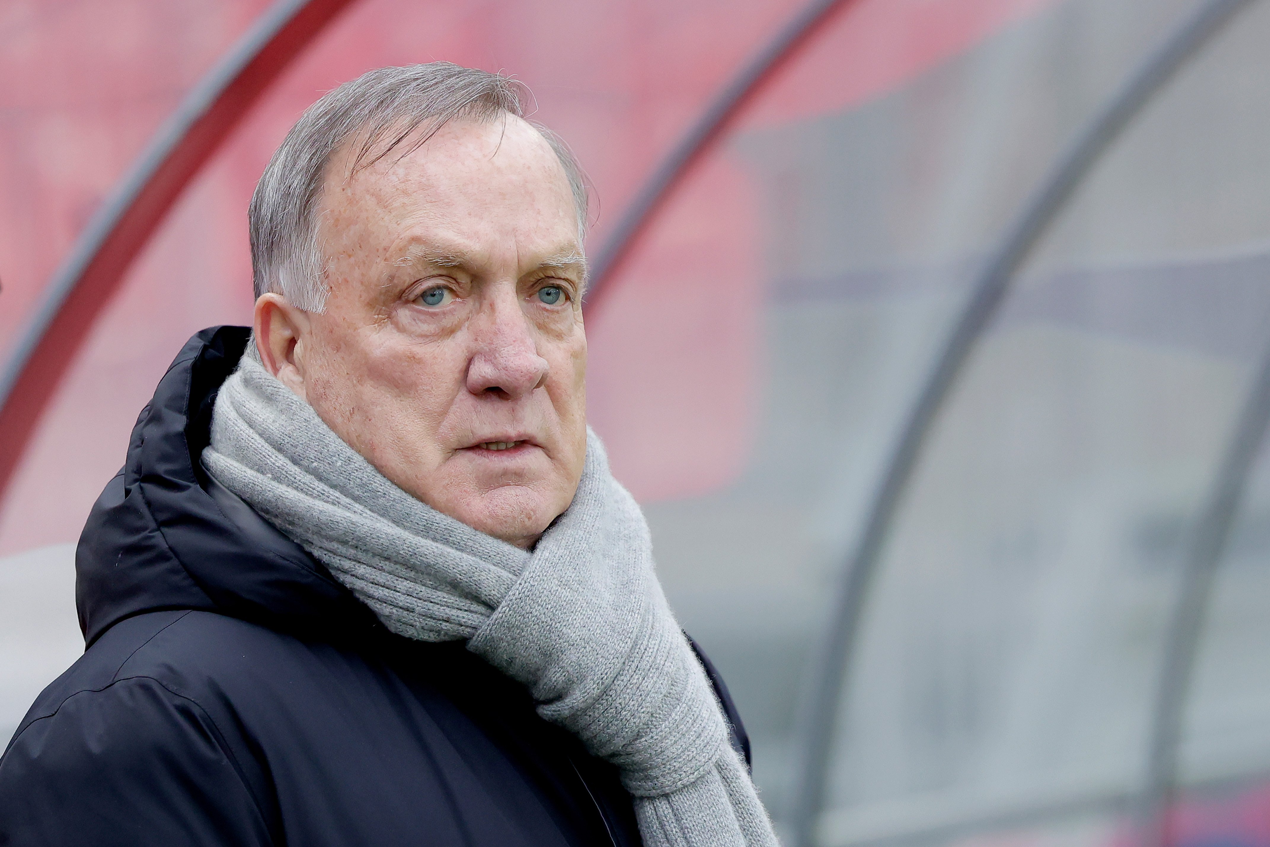 Waarom Feyenoord Advocaat inschakelt voor Van Persie