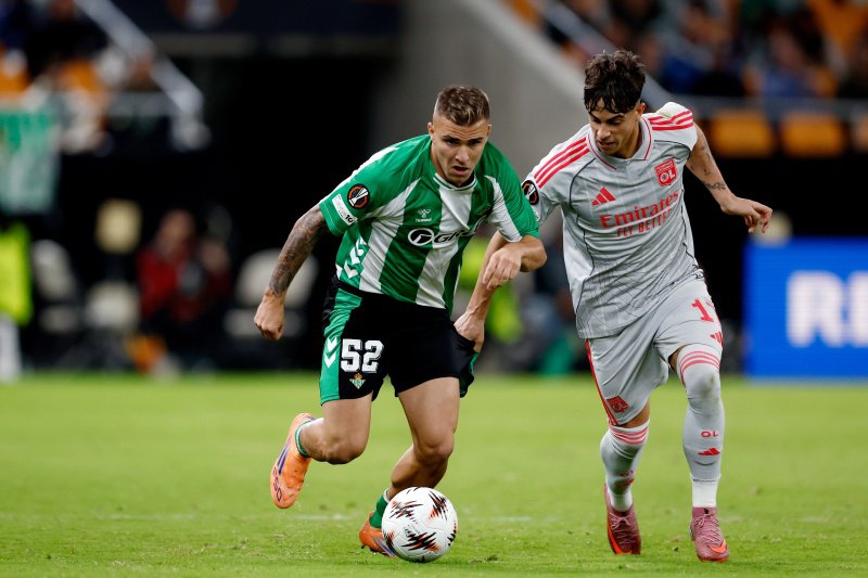 Ajax jaagt op Garcia, maar Betis-deal vraagt creativiteit