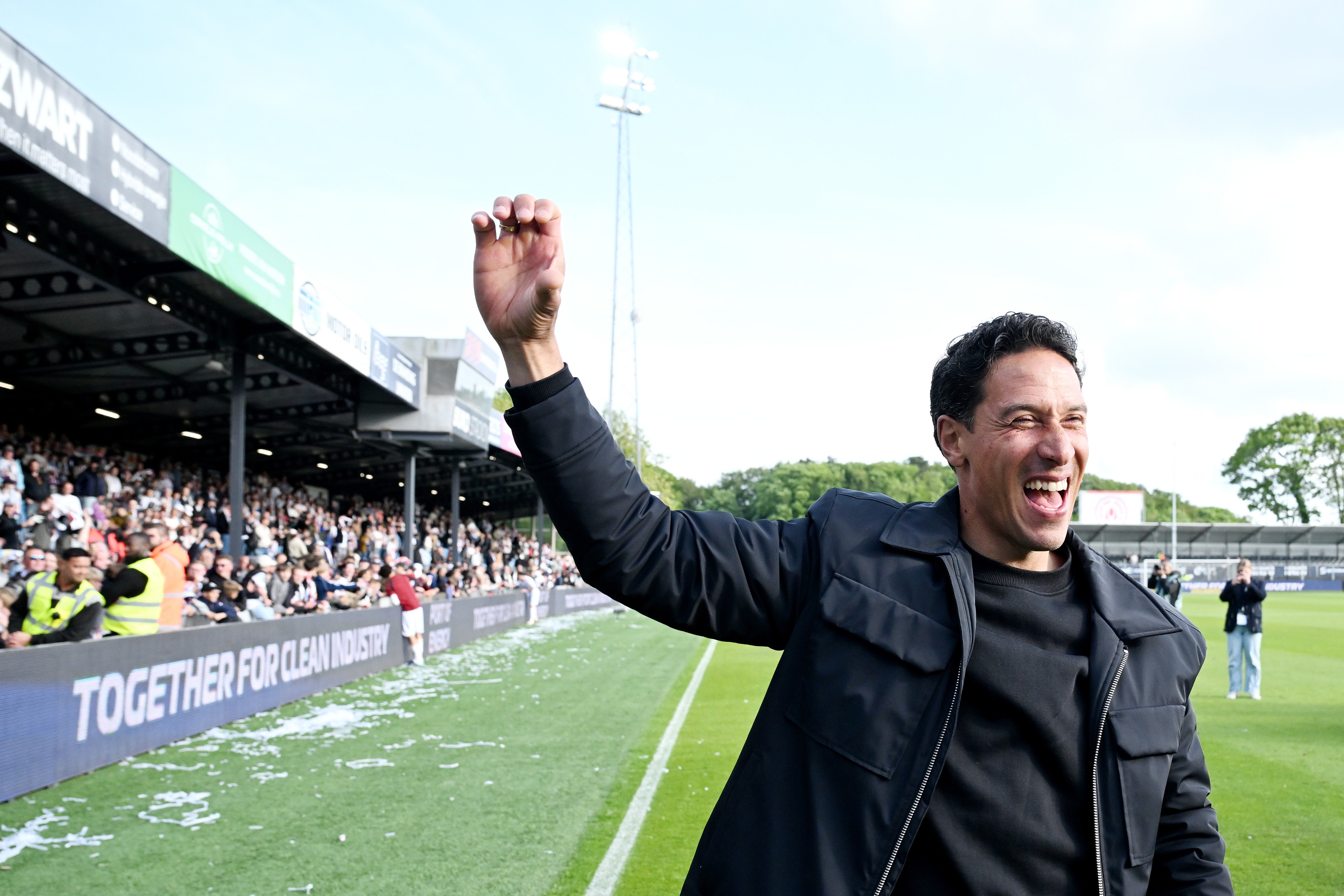 Alles ligt nog open: dit staat zondag op het spel in de Eredivisie