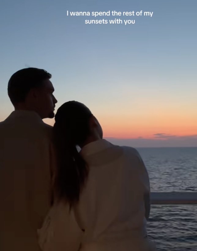 Jade Anna  en Kenneth Taylor samen op de foto