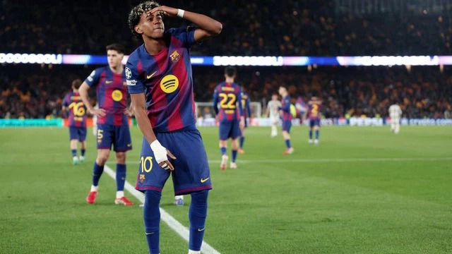 Yamal pakt Mbappé-record af op avond van Barça-sloopwerk