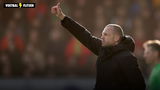 John Heitinga en Marcel Keizer samen op het trainingsveld bij Ajax