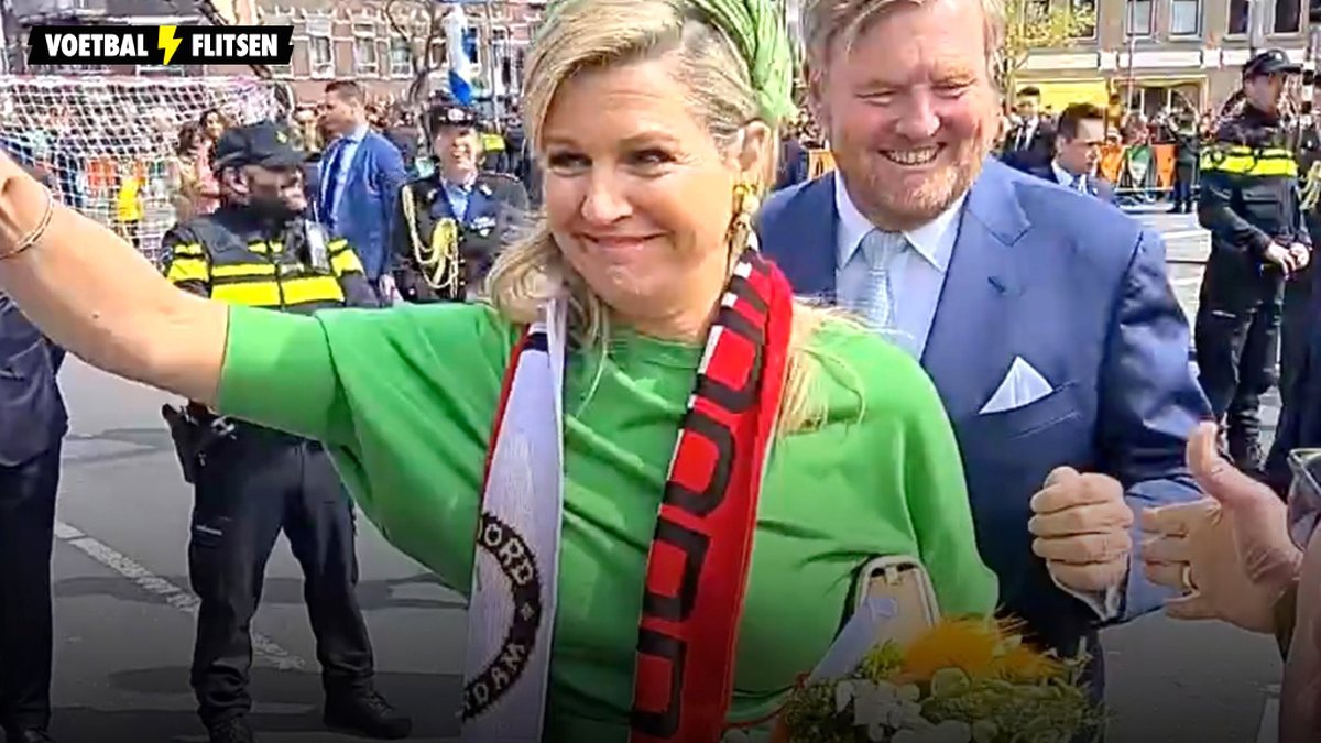Koningin Máxima gespot met een Feyenoord-sjaal tijdens Koningsdag — de Rotterdamse club heeft ook fans in koninklijke kringen.