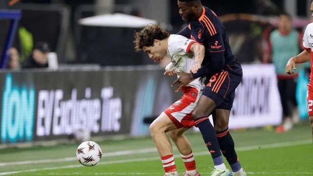 Utrecht stort in na late 1-2 van Nottingham, AZ wint wél in Europa